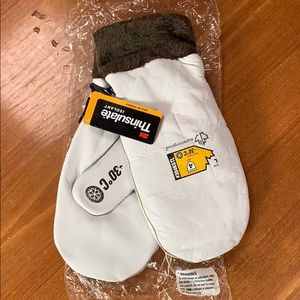 NWT Super cozy winter mittens Men’s L